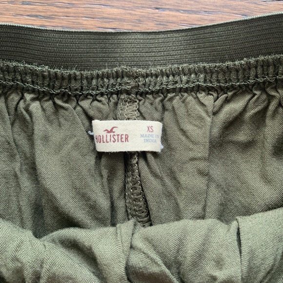 Dark Green Hollister Pleaded Skirt - Picture 4 of 5